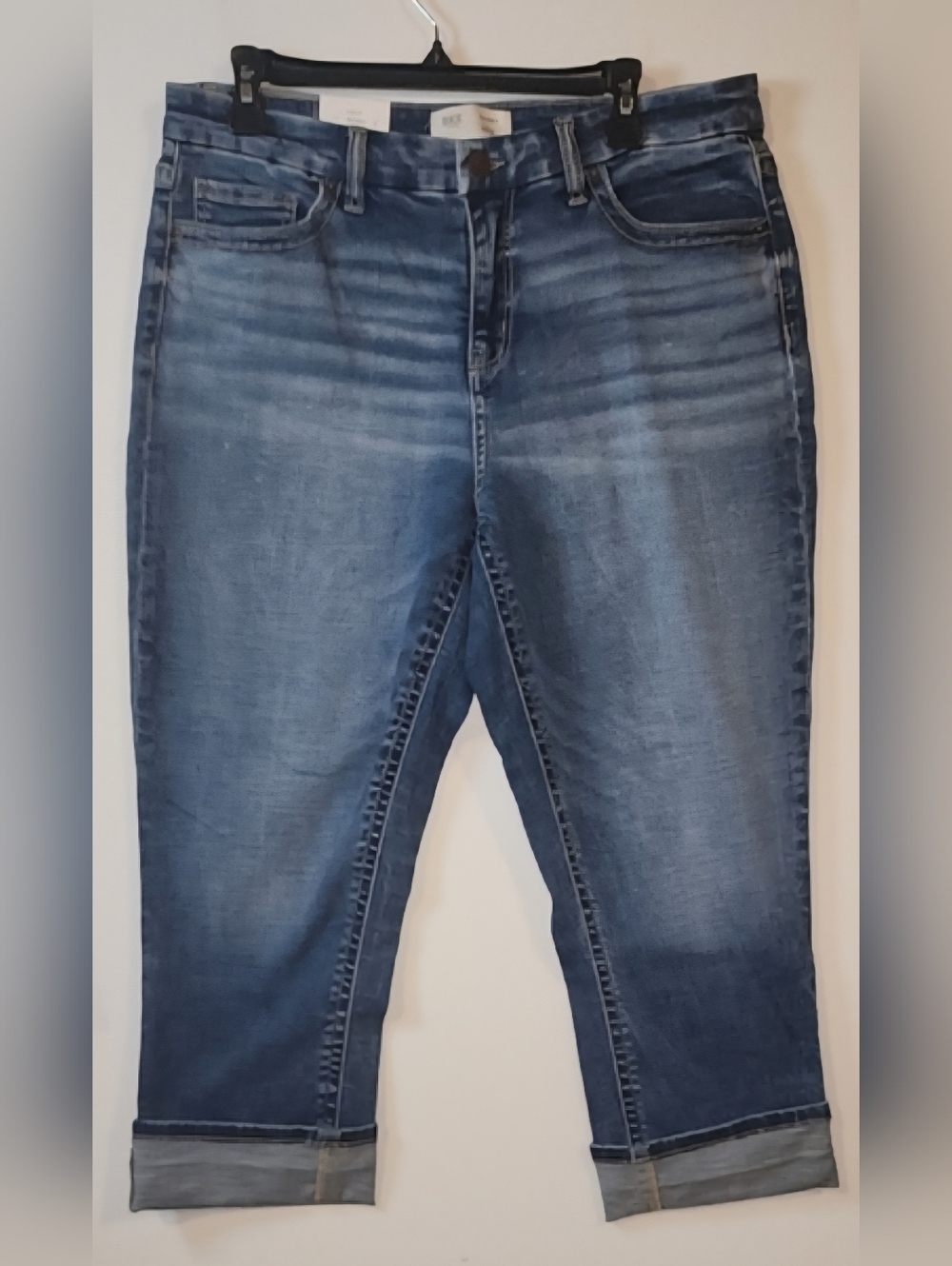 BKE gabby Curvy High Rise Fit Cropped Jeans NWT Size 30